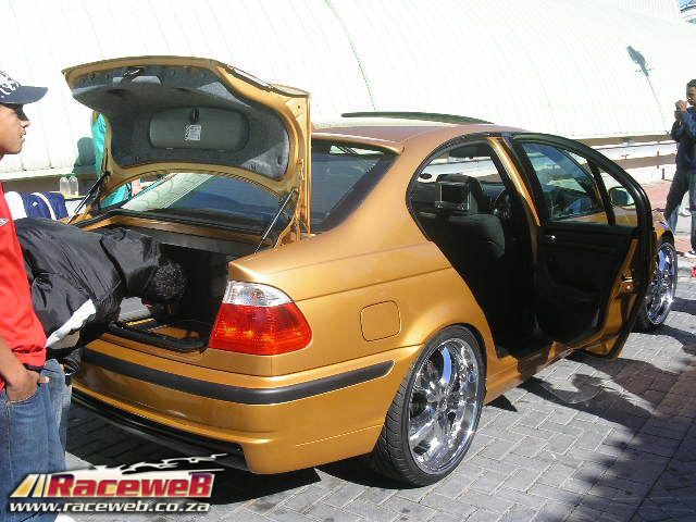 CanalWalkMotorShow042