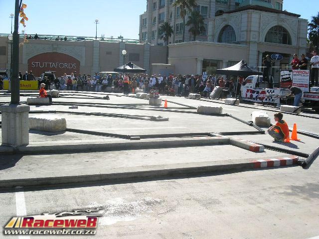 CanalWalkMotorShow055