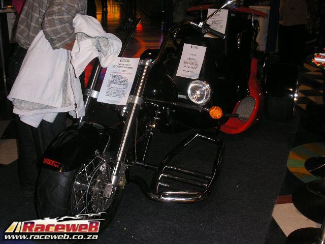 CanalWalkMotorShow114