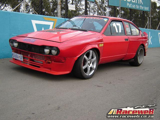 Ultimate-Street-Car2040