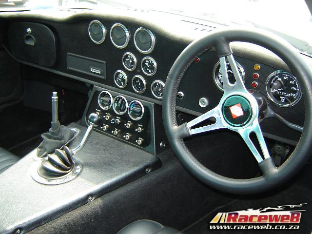 Ultimate-Street-Car2048