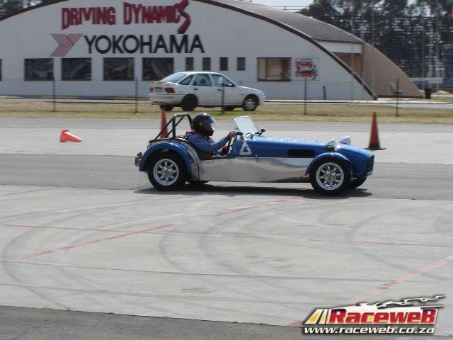 Ultimate-Street-Car2103