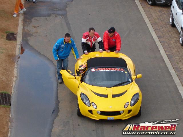 Ultimate-Street-Car2082