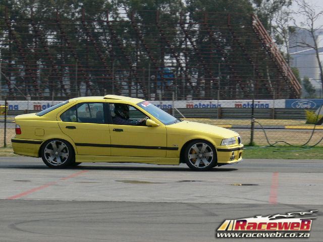 Ultimate-Street-Car2105