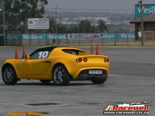 Ultimate-Street-Car2111