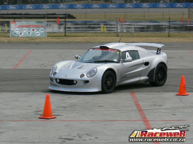 Ultimate-Street-Car2136