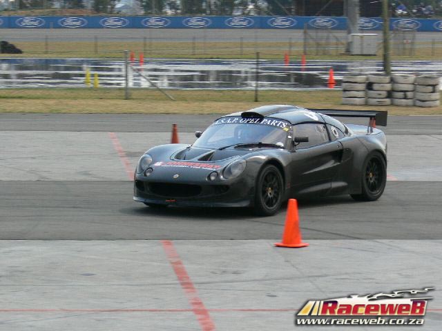 Ultimate-Street-Car2140