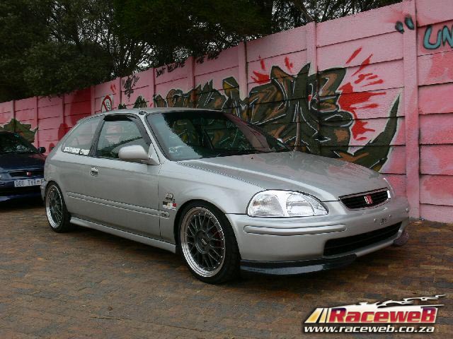 Ultimate-Street-Car2187