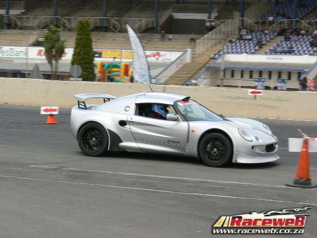 Ultimate-Street-Car2237