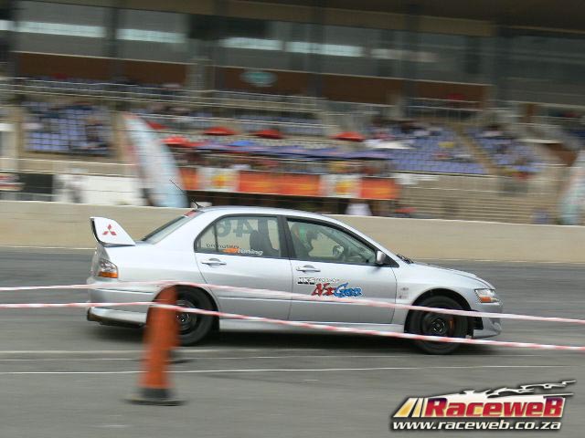 Ultimate-Street-Car2264