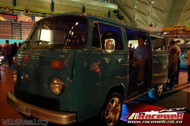 lord-of-the-bling-06_002