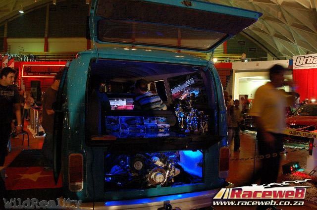 lord-of-the-bling-06_004