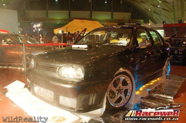 lord-of-the-bling-06_005