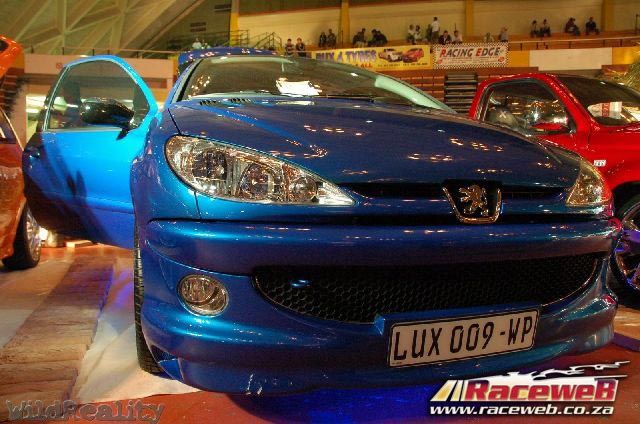 lord-of-the-bling-06_008