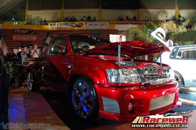 lord-of-the-bling-06_012