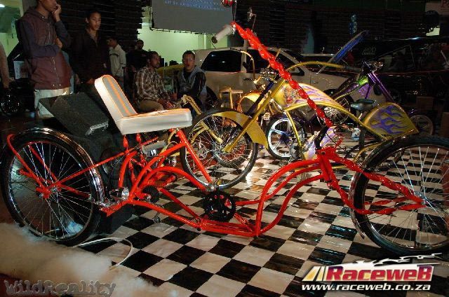 lord-of-the-bling-06_021