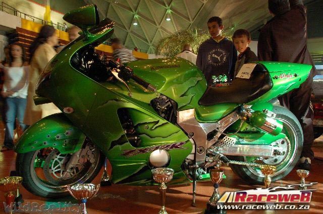 lord-of-the-bling-06_024