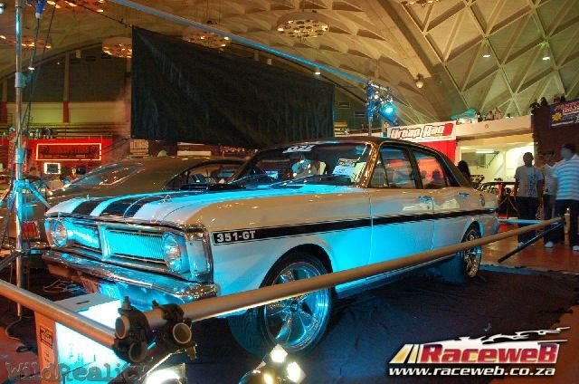 lord-of-the-bling-06_026