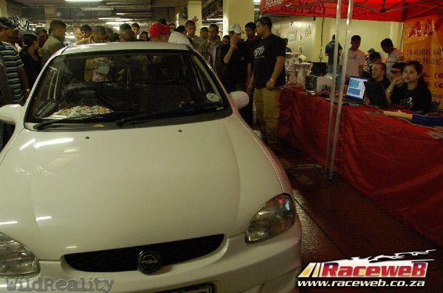 lord-of-the-bling-06_048