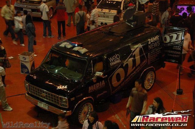 lord-of-the-bling-06_060