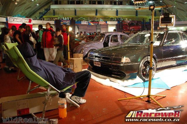 lord-of-the-bling-06_074