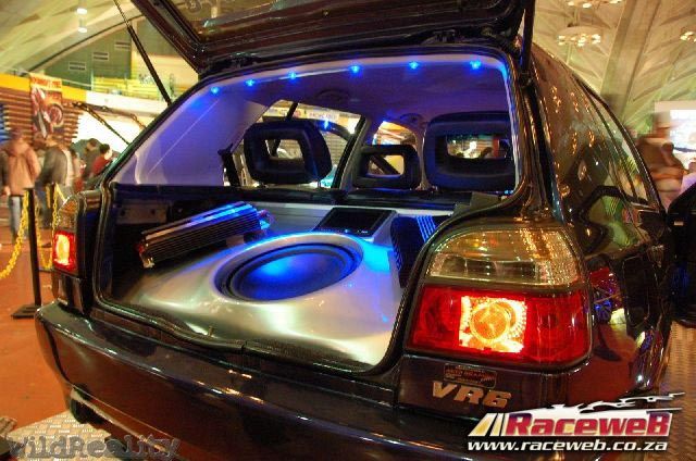 lord-of-the-bling-06_119