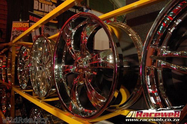 lord-of-the-bling-06_137