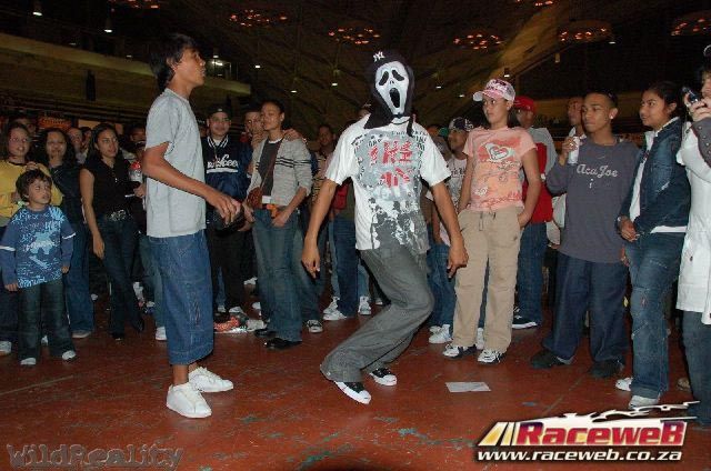 lord-of-the-bling-06_139