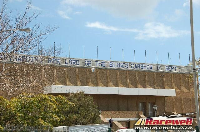 lord-of-the-bling-06_143