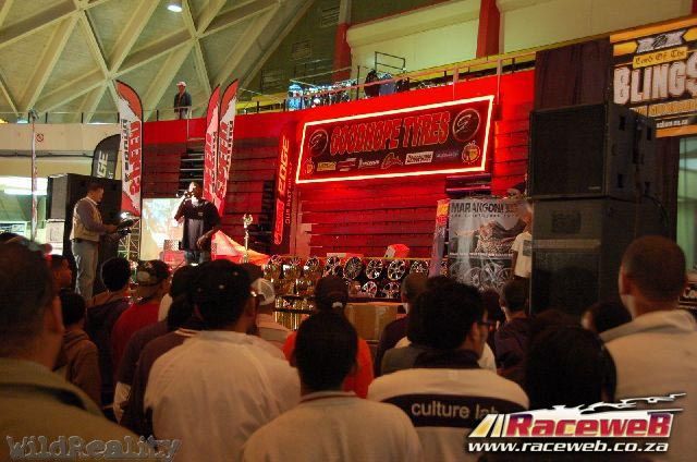 lord-of-the-bling-06_149