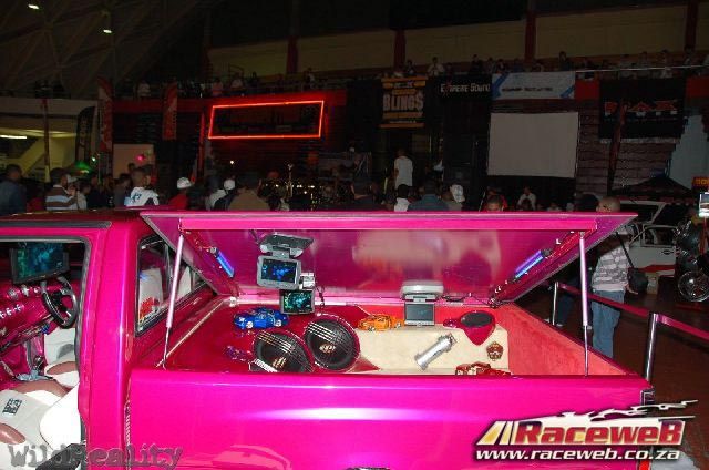 lord-of-the-bling-06_153