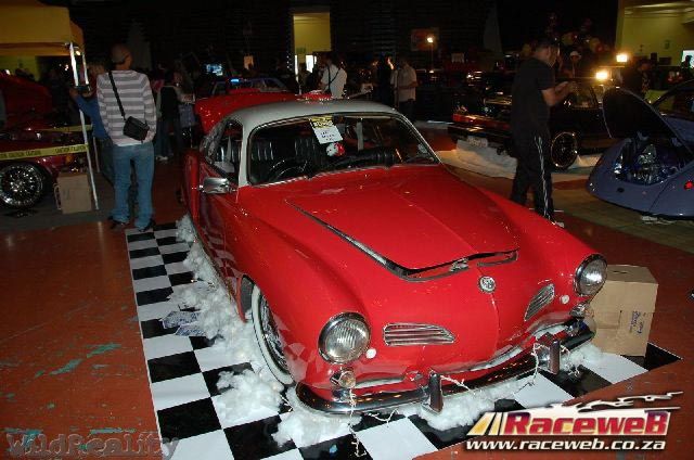 lord-of-the-bling-06_156