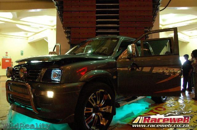 lord-of-the-bling-06_188