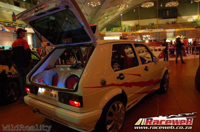 lord-of-the-bling-06_198