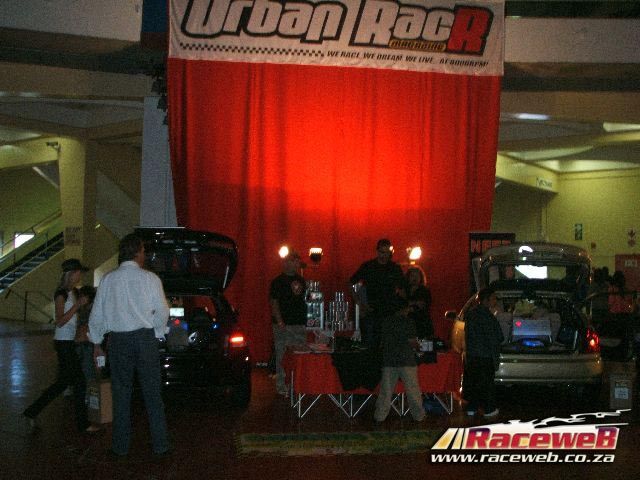 lord-of-the-bling-06_210