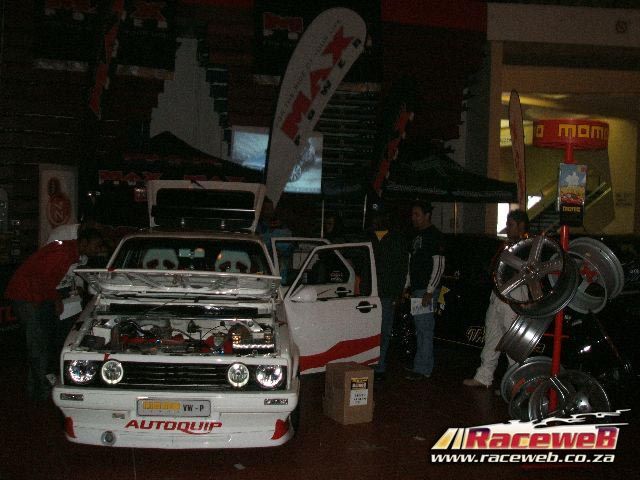 lord-of-the-bling-06_213