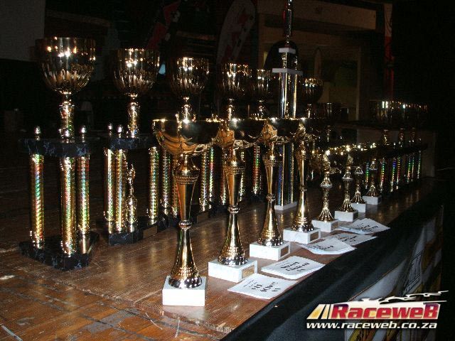 lord-of-the-bling-06_214