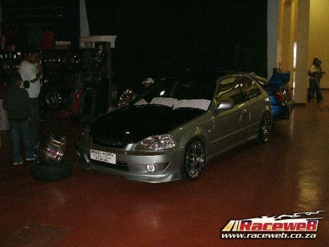 lord-of-the-bling-06_218