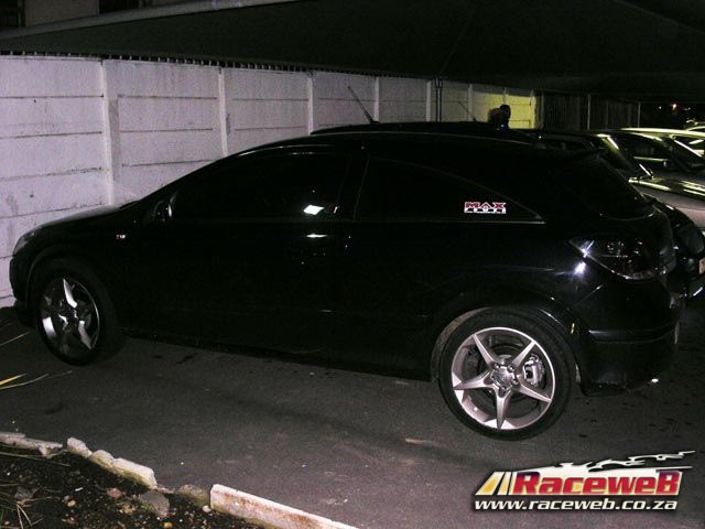 Urban_RacR_HookUp02-08-06-006