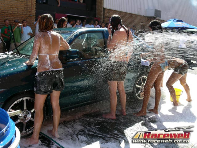 h20_bikini_car_wash_014