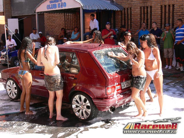 h20_bikini_car_wash_041
