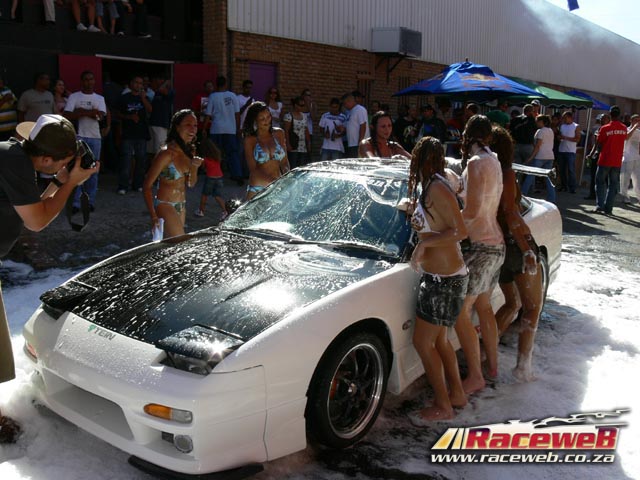h20_bikini_car_wash_078