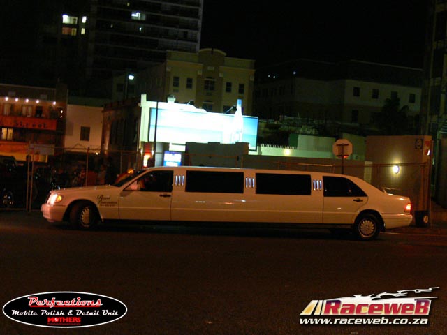 perfections_bikini_car_wash_002