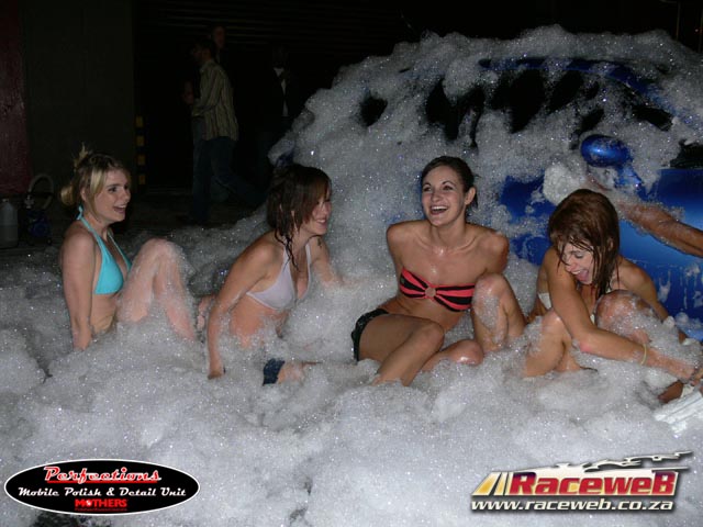 perfections_bikini_car_wash_079